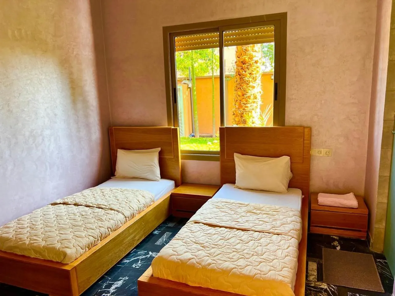 Villa Avec Piscine Et Jardin Μαρακές