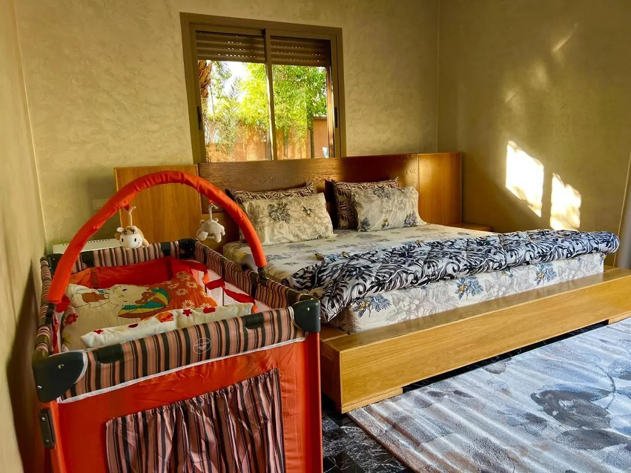 Villa Avec Piscine Et Jardin مراكش
