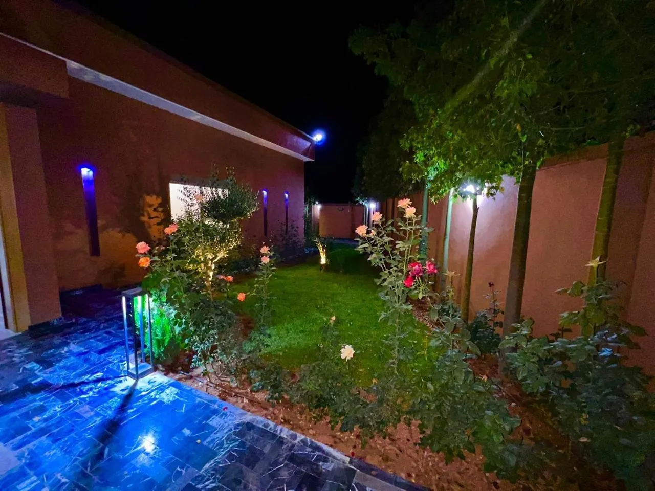 Villa Avec Piscine Et Jardin مراكش