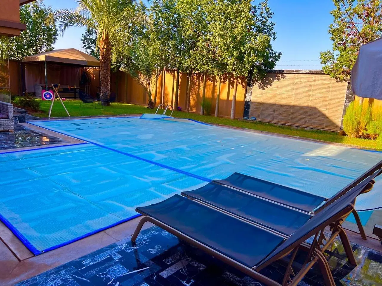 Villa Avec Piscine Et Jardin مراكش